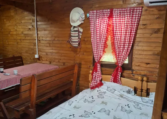 Vikendica Dani 度假居 Ljubovija